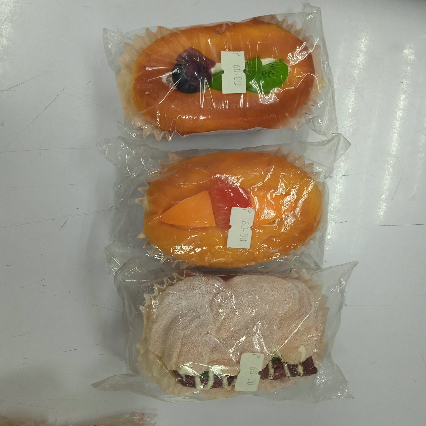 Fridge Magnet Fruit Cake