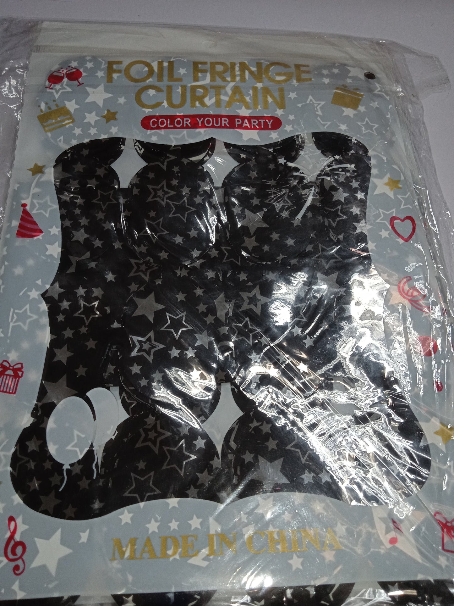 Foil Curtain with Design Round