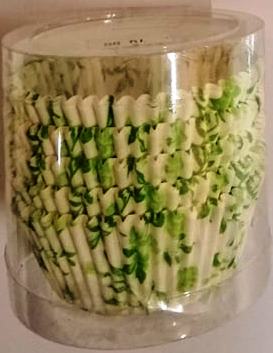 Cupcake Liner Green and White Flower