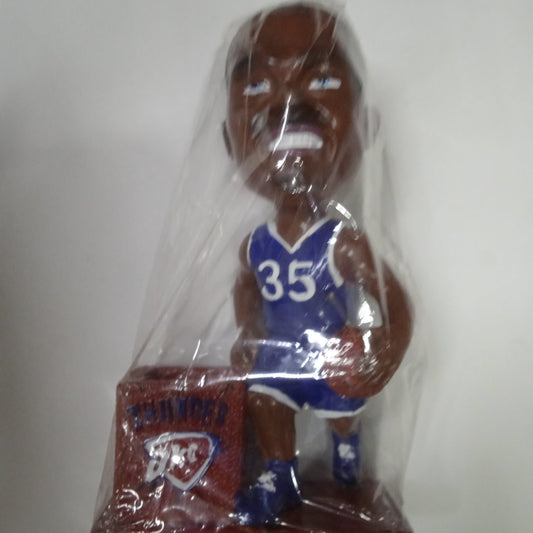 Figure Basketball Player Thunder