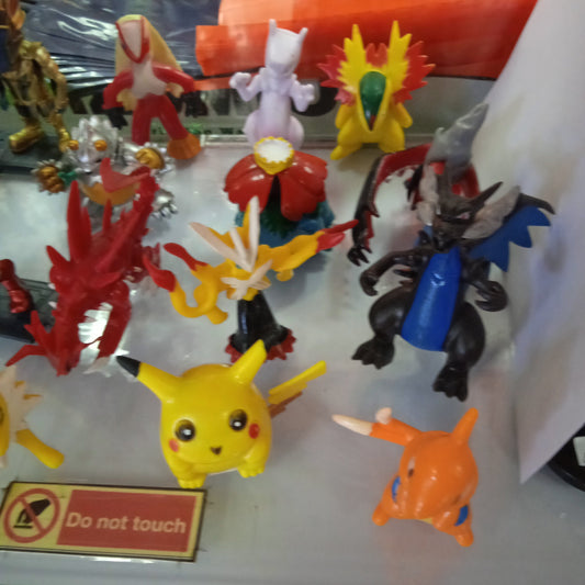 Figure Set Pokémon (12in1)