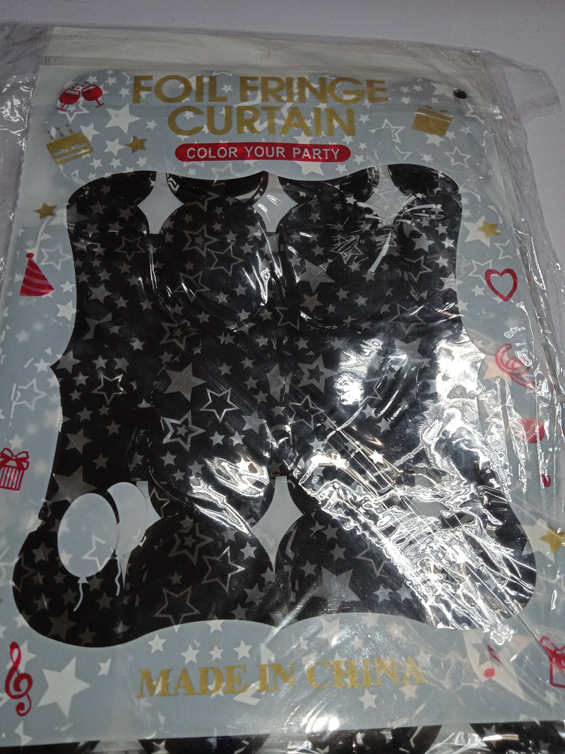 Foil Curtain with Design Round