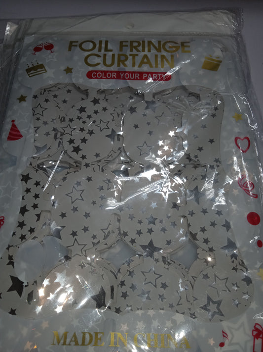 Foil Curtain with Design Round