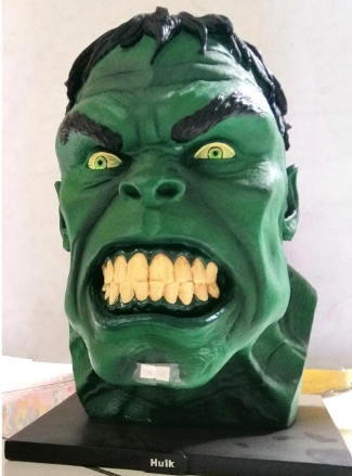 Figure Hulk Head Bust